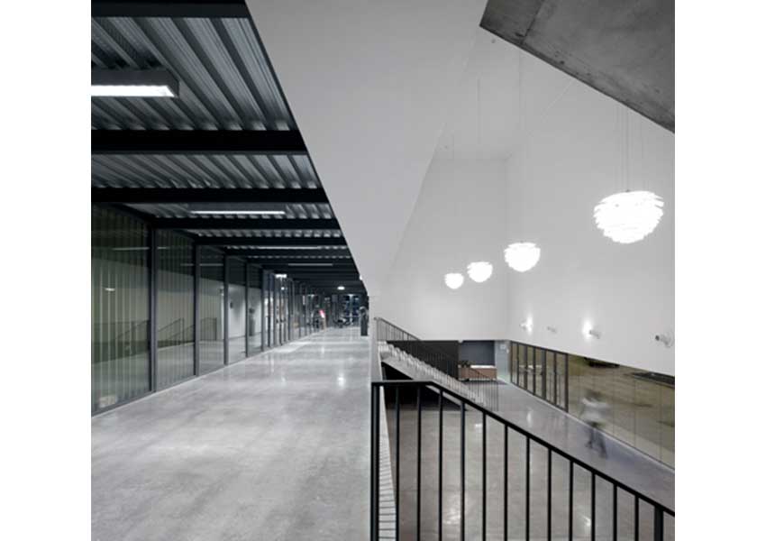 ATELIER CENTRAL ARQUITECTOS, Vergilio Ferreira school, José Martinez Silva, Lisbon, Portugal, Architecture, Concrete