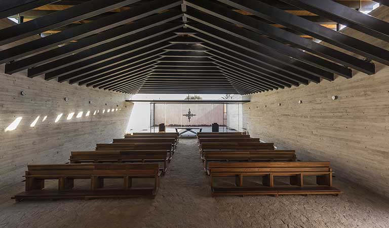 Ricardo Yslas Gamez Arquitectos - Alameda - RLJ Chapel